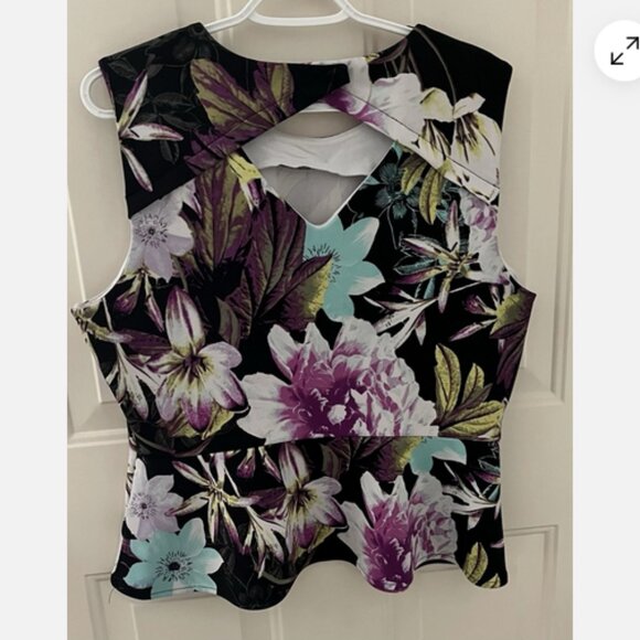 Worthington PXL Sleeveless Top Upper Back Cutout Floral - Picture 2 of 3